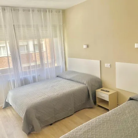 Guest house La Sierra Cabarceno Saron