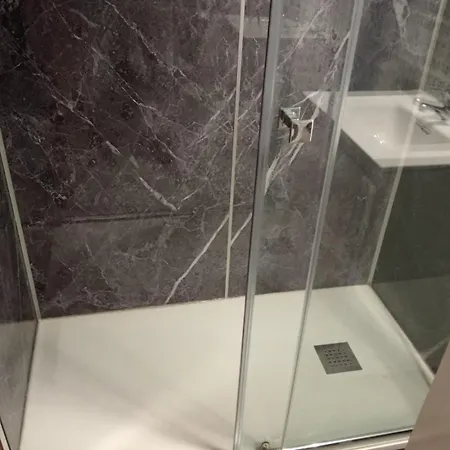 Guest house La Sierra Cabarceno Saron