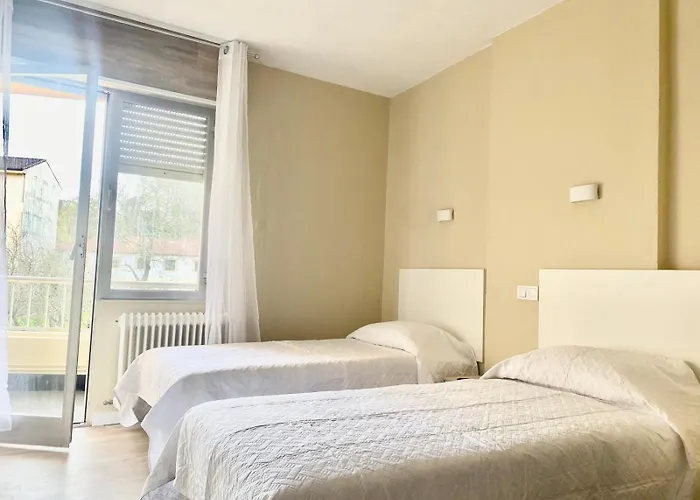 La Sierra Cabarceno Saron