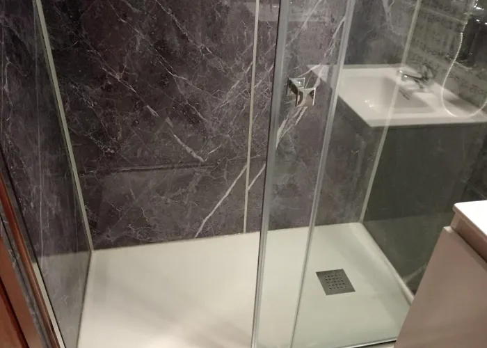 Guest house La Sierra Cabarceno Saron